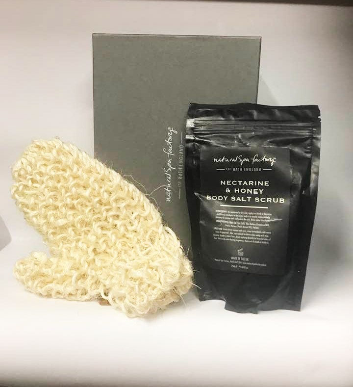 Natural Spa Factory Nectarine & Honey Body Scrub Gift Set 